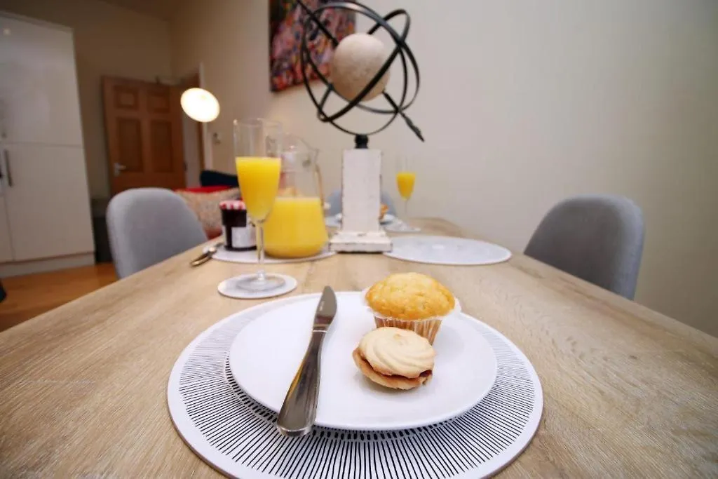 Beautiful 2 Bedroom Apartment In Central Bath