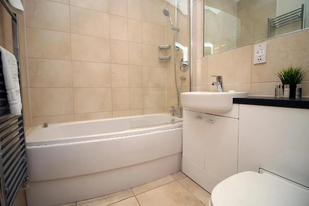 Beautiful 2 Bedroom Apartment In Central Bath